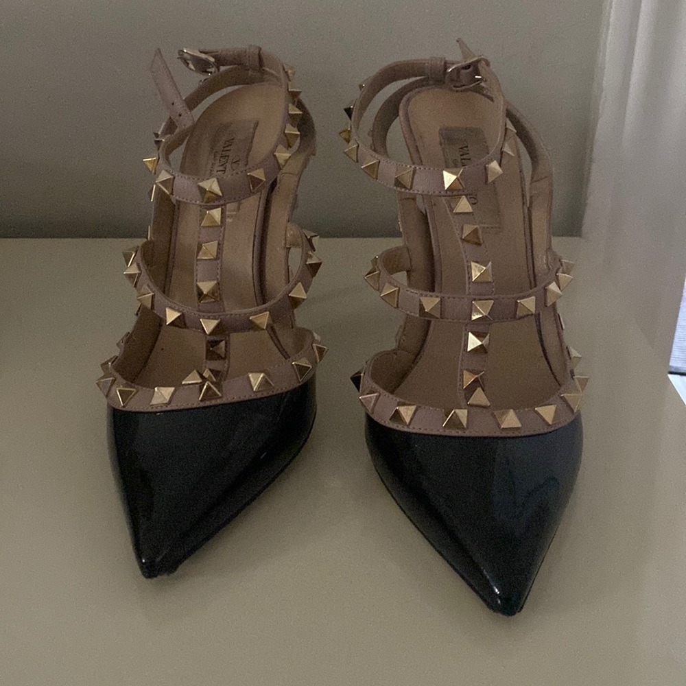 Valentino Rock Stud Size 71/2